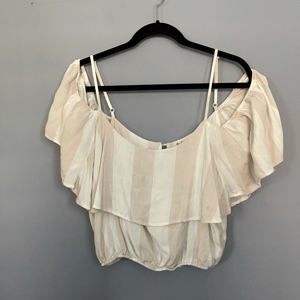 tank top/off shoulder crop top